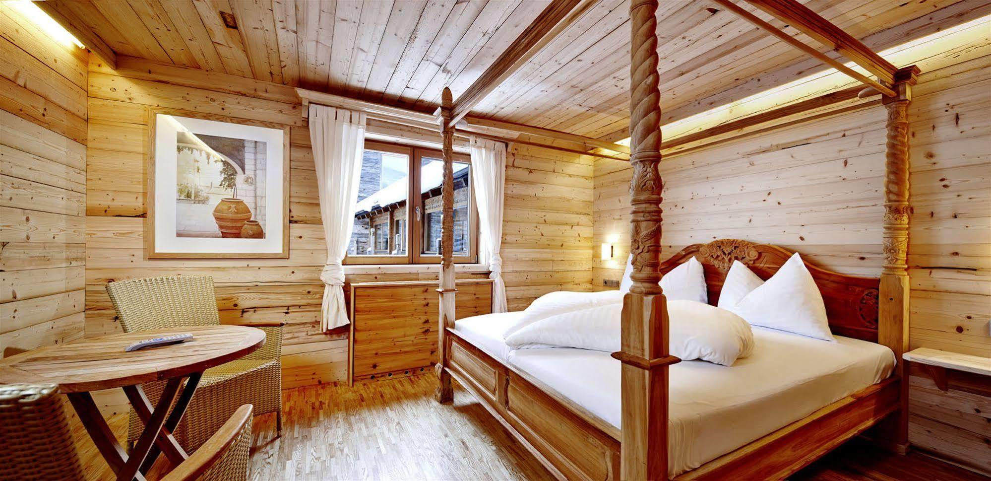 Art & Ski-In Hotel Hinterhag Зальбах-Хинтерглемм Номер фото