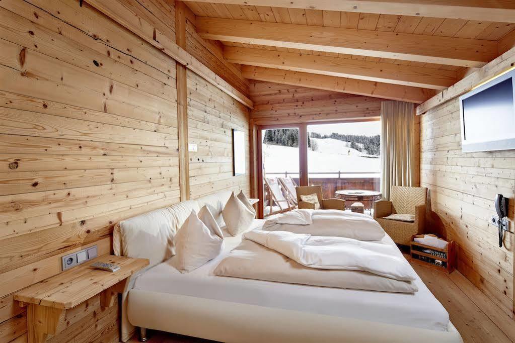 Art & Ski-In Hotel Hinterhag Зальбах-Хинтерглемм Номер фото